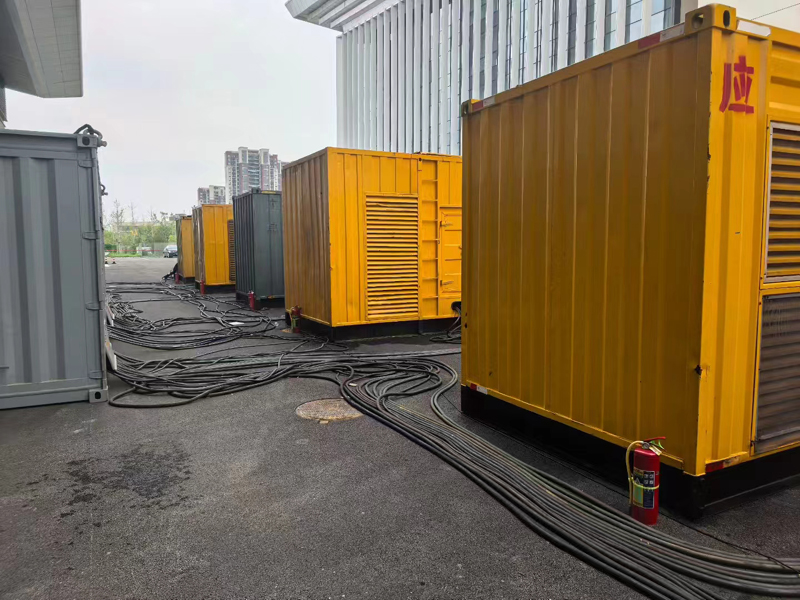 陇川不同季节柴油发电机组保养有哪些注意事项?